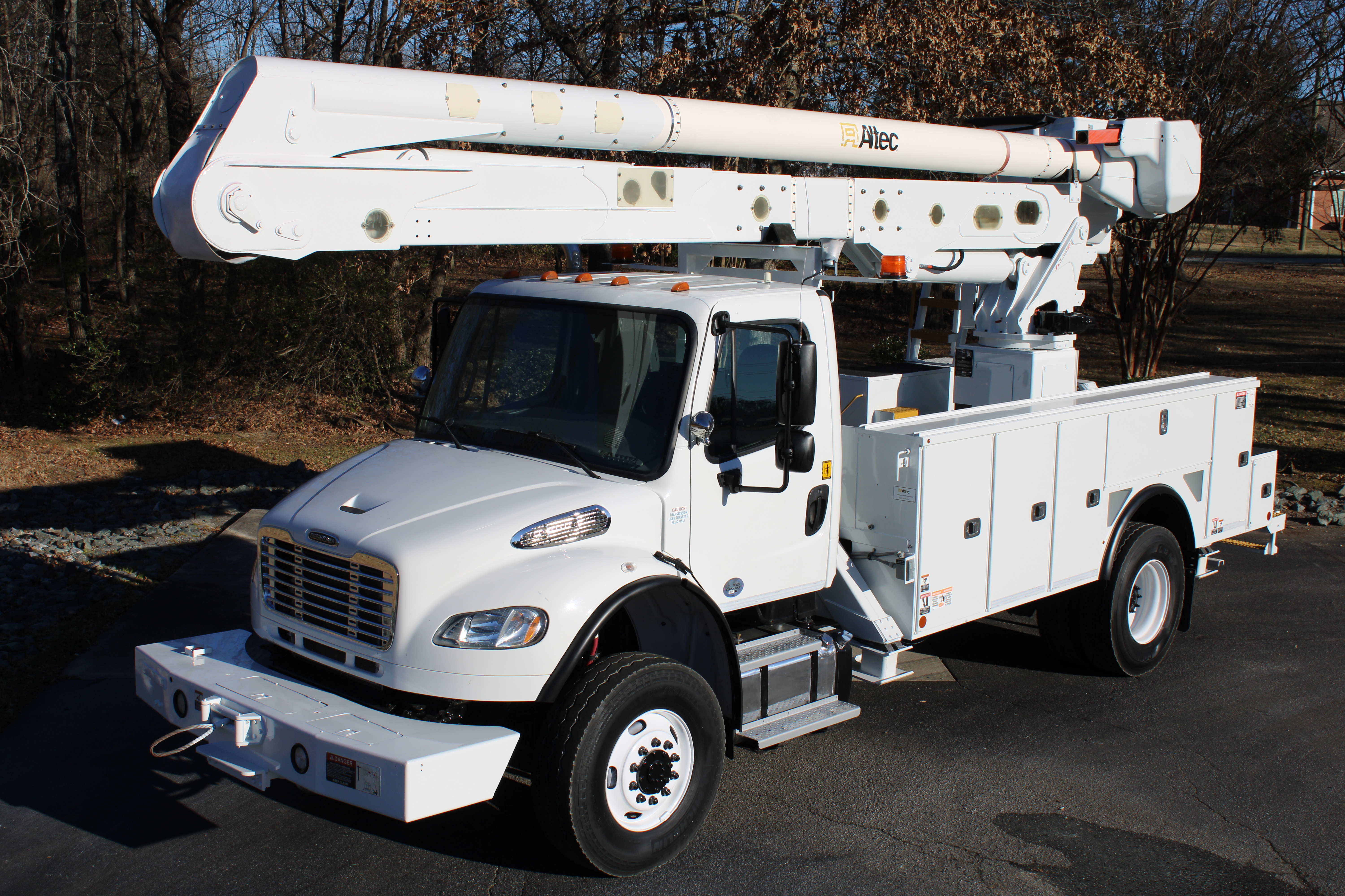 2016 FREIGHTLINER BUSINESS CLASS M2 106 in Greensboro, NC