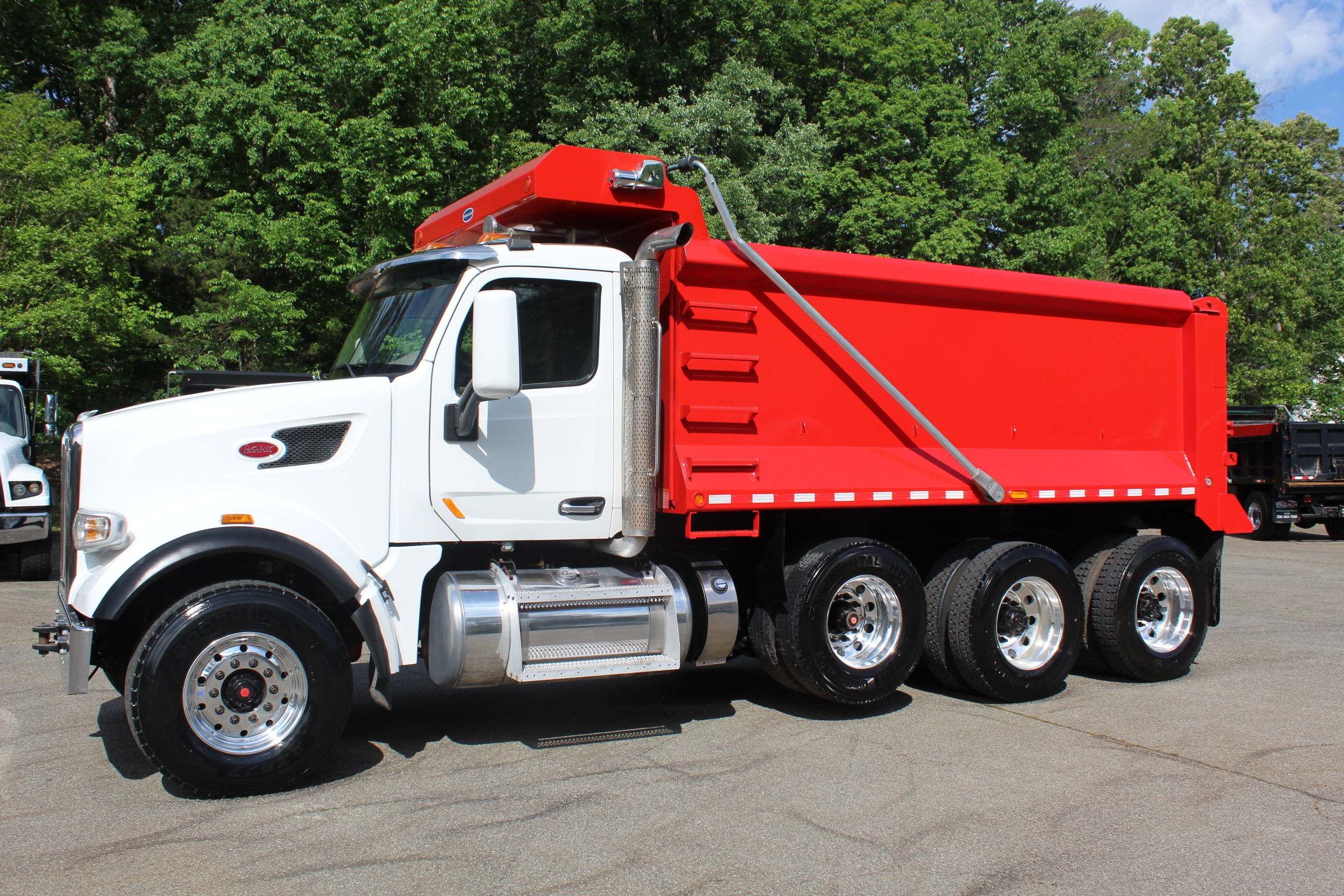2018 PETERBILT 567 in Mc Leansville, NC
