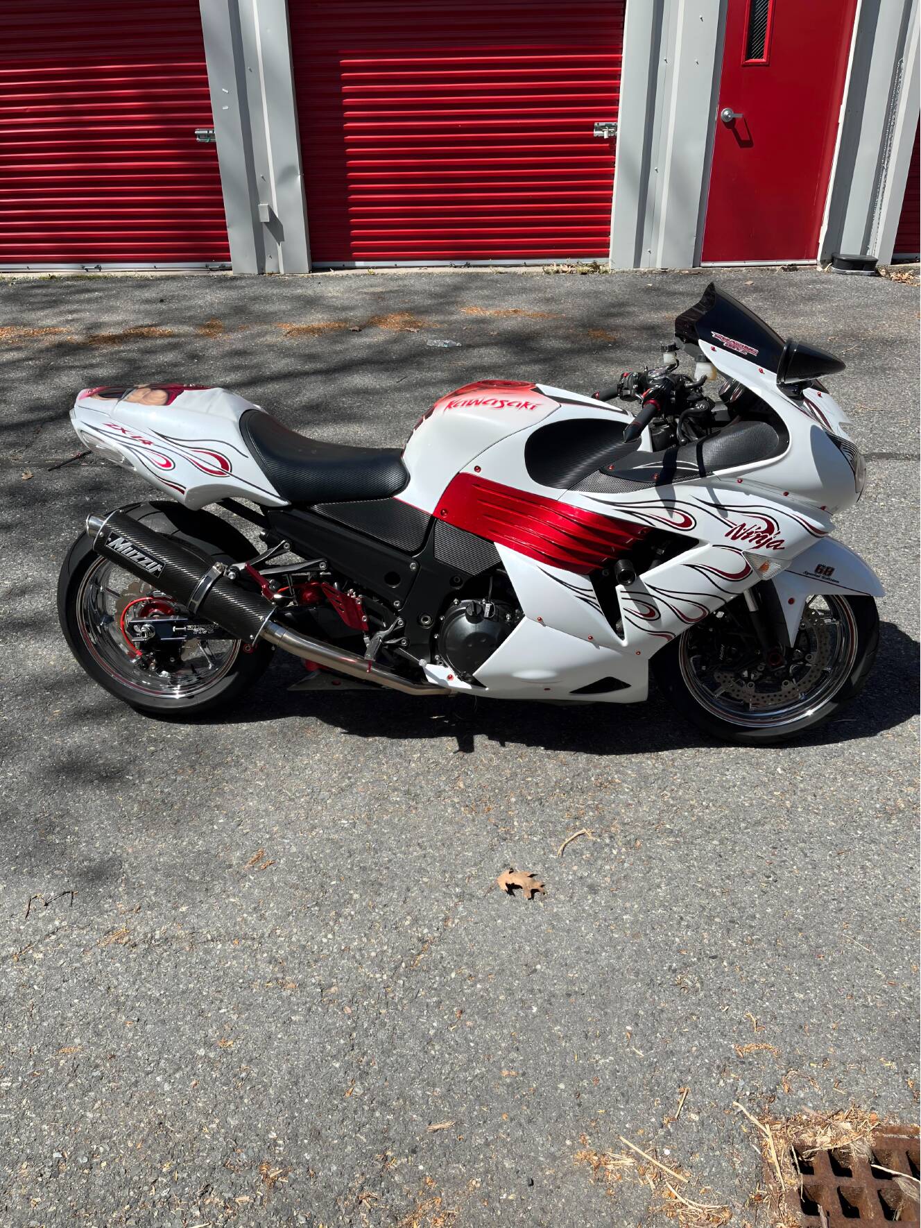 A photo of this 2007 Kawasaki Ninja Zx-14