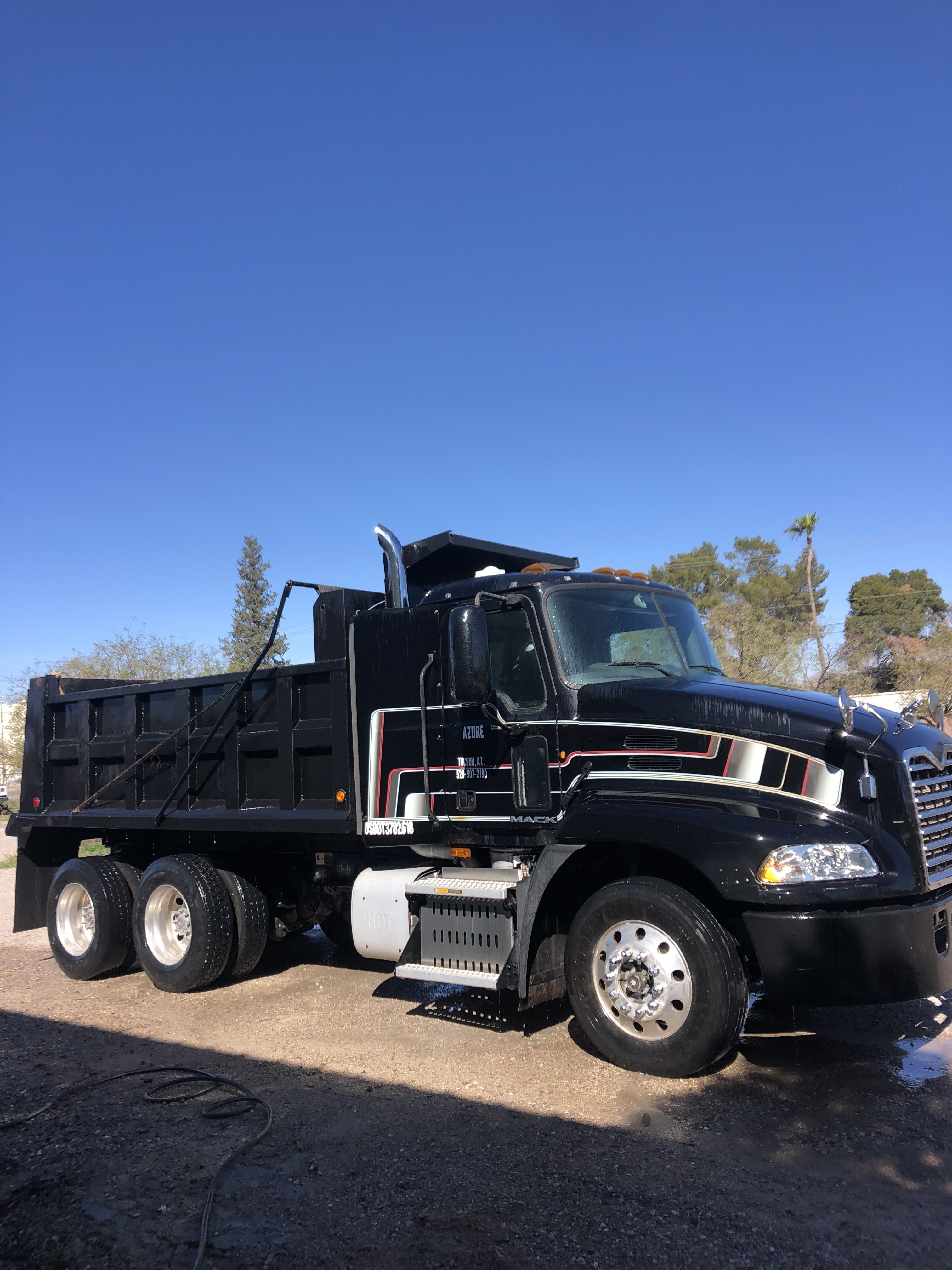 2015 MACK Pinnacle in Tucson, AZ