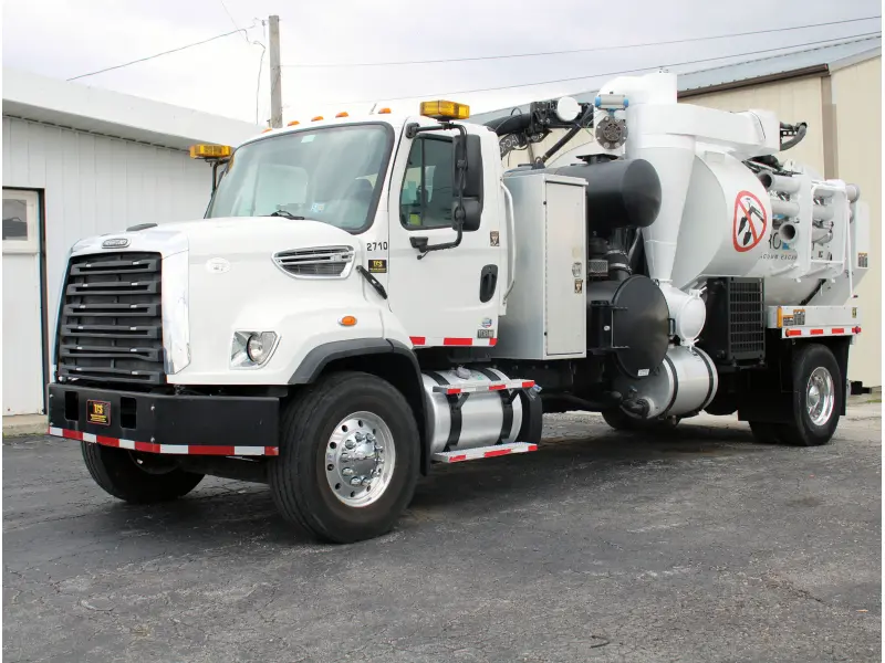 2014 FREIGHTLINER 108 SD w/VACTOR Mfg. HXX Prodigy® HYDRO & DRY VACUUM EXCAVATOR