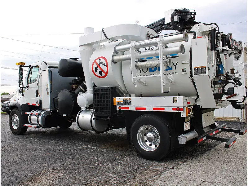2014 FREIGHTLINER 108 SD w/VACTOR Mfg. HXX Prodigy® HYDRO & DRY VACUUM EXCAVATOR 