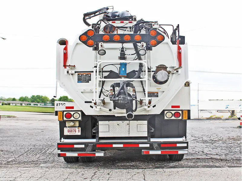 2014 FREIGHTLINER 108 SD w/VACTOR Mfg. HXX Prodigy® HYDRO & DRY VACUUM EXCAVATOR 