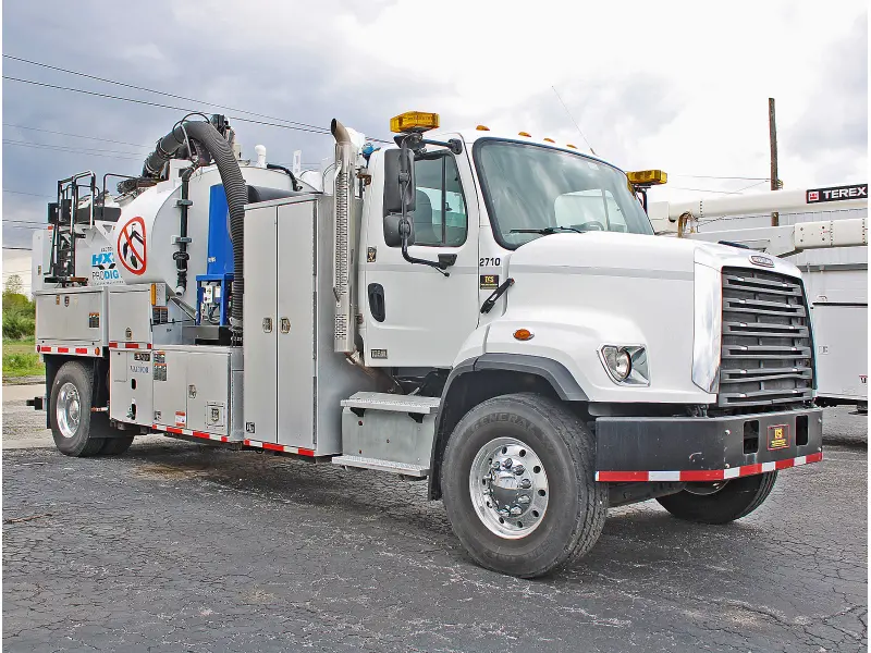 2014 FREIGHTLINER 108 SD w/VACTOR Mfg. HXX Prodigy® HYDRO & DRY VACUUM EXCAVATOR 