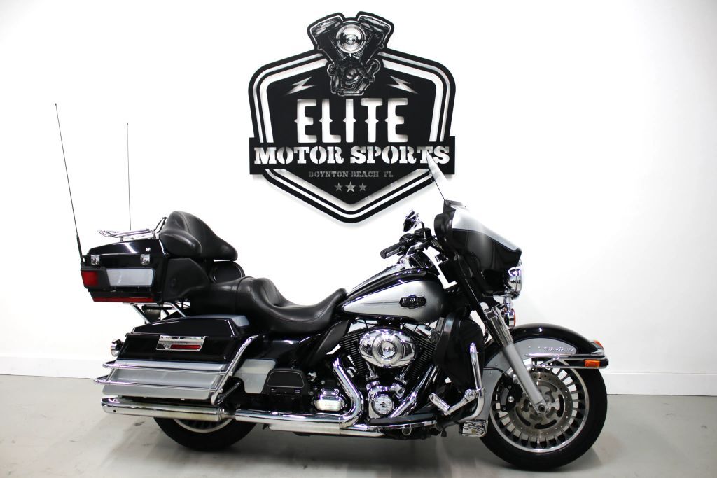 2013 Harley Davidson Ultra Classic FLHTCU ULTRA CLASSIC FLHTCU in Boynton Beach, FL