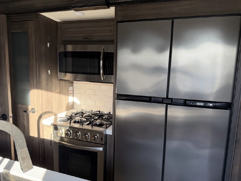 2022 GRAND DESIGN SOLITUDE 380FL