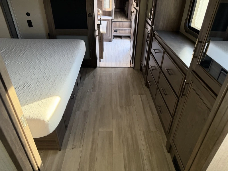 2022 GRAND DESIGN SOLITUDE 380FL