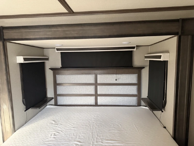 2022 GRAND DESIGN SOLITUDE 380FL