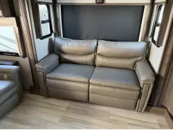 2022 GRAND DESIGN SOLITUDE 380FL