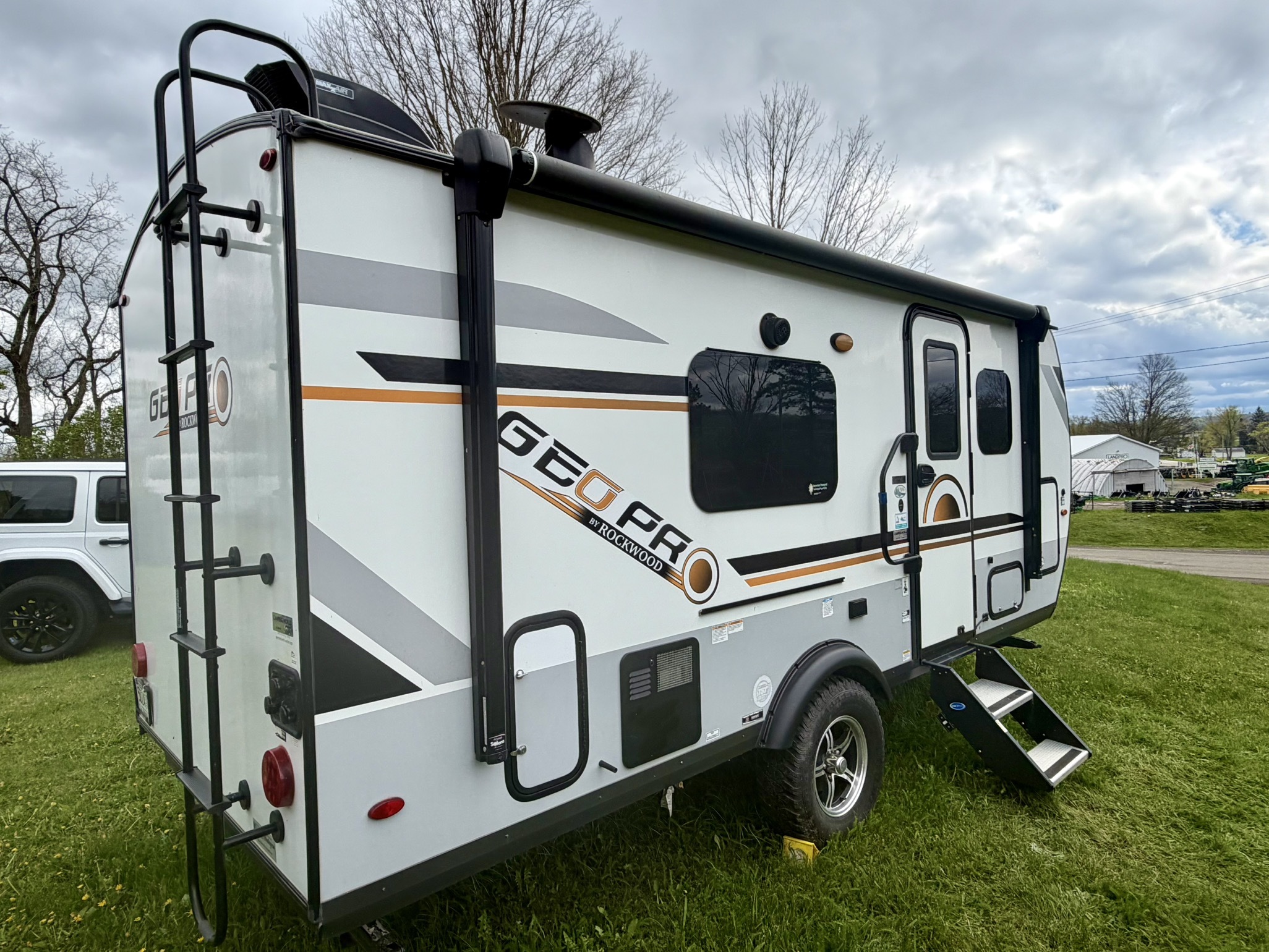 2021 Forest River ROCKWOOD 19FD RV