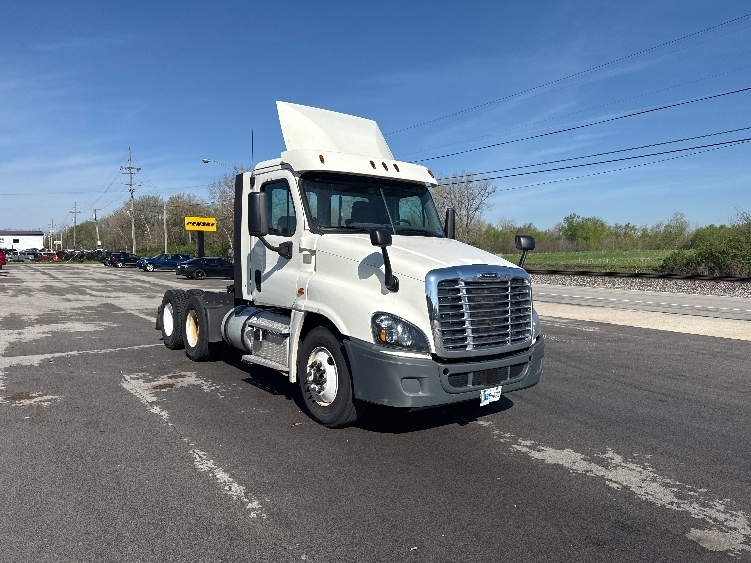 2019 FREIGHTLINER CASCADIA 125 in Fort Wayne, IN