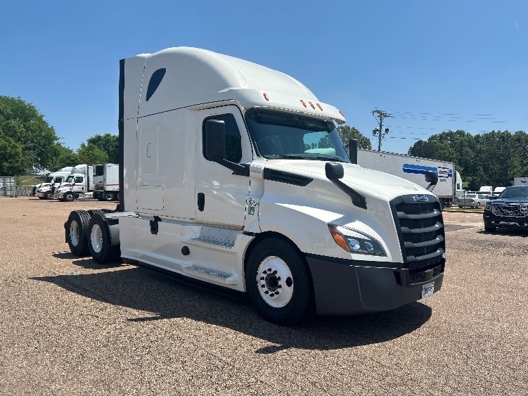 2020 FREIGHTLINER CASCADIA 126 in Jackson, MS