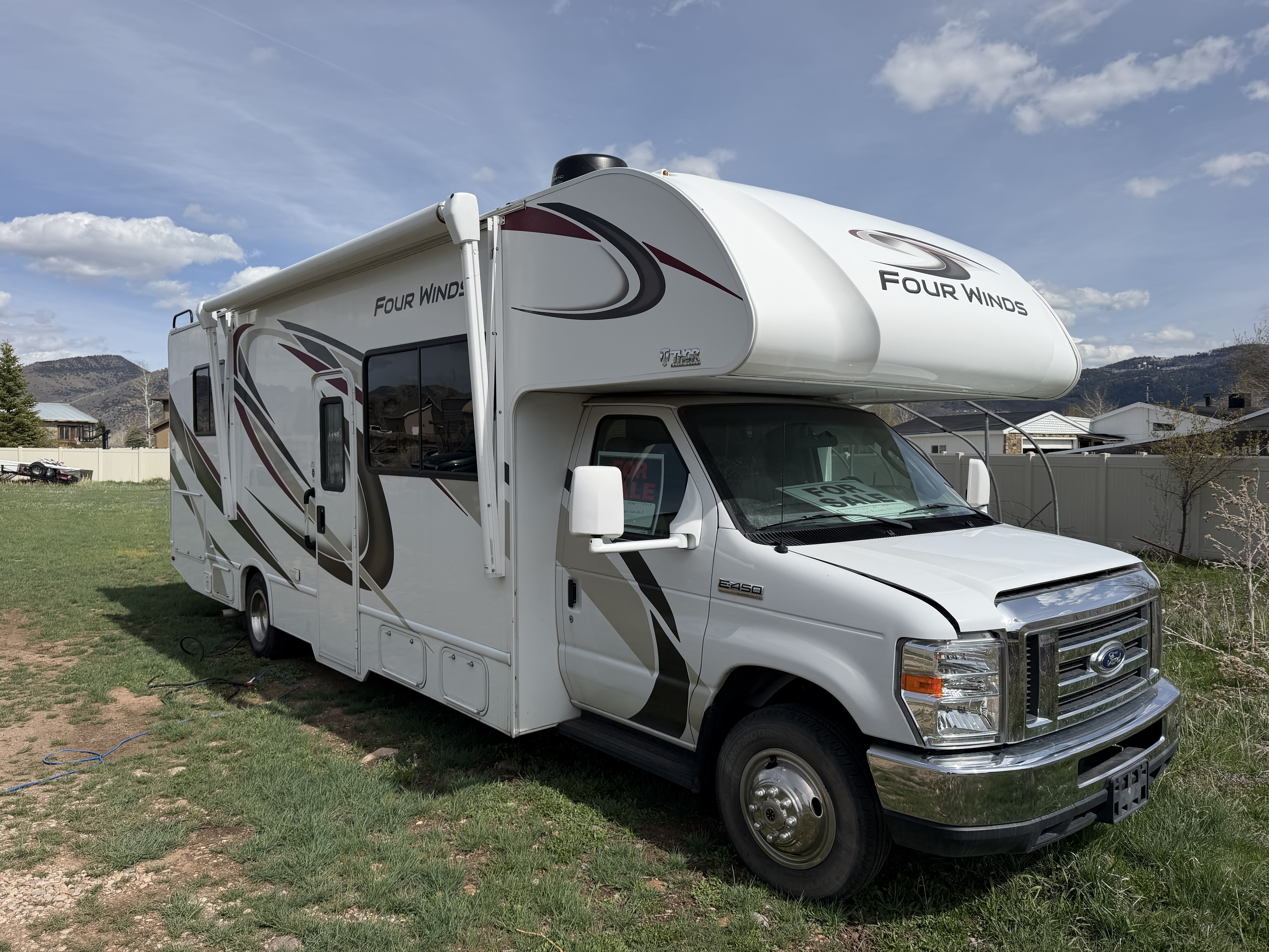 2021 Thor Motor Coach FOUR WINDS 28Z RV
