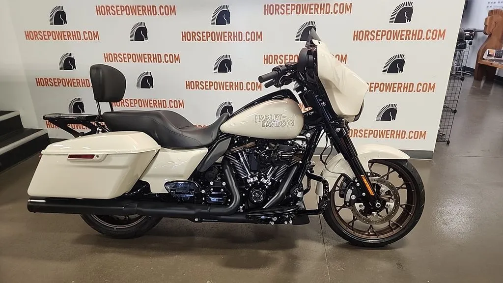 2023 Harley-Davidson® FLHXST - Street Glide® ST