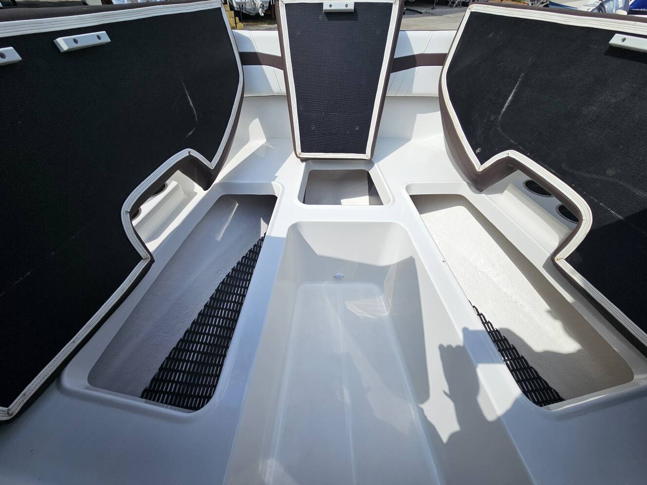 A photo of this 2020 Monterey M-225