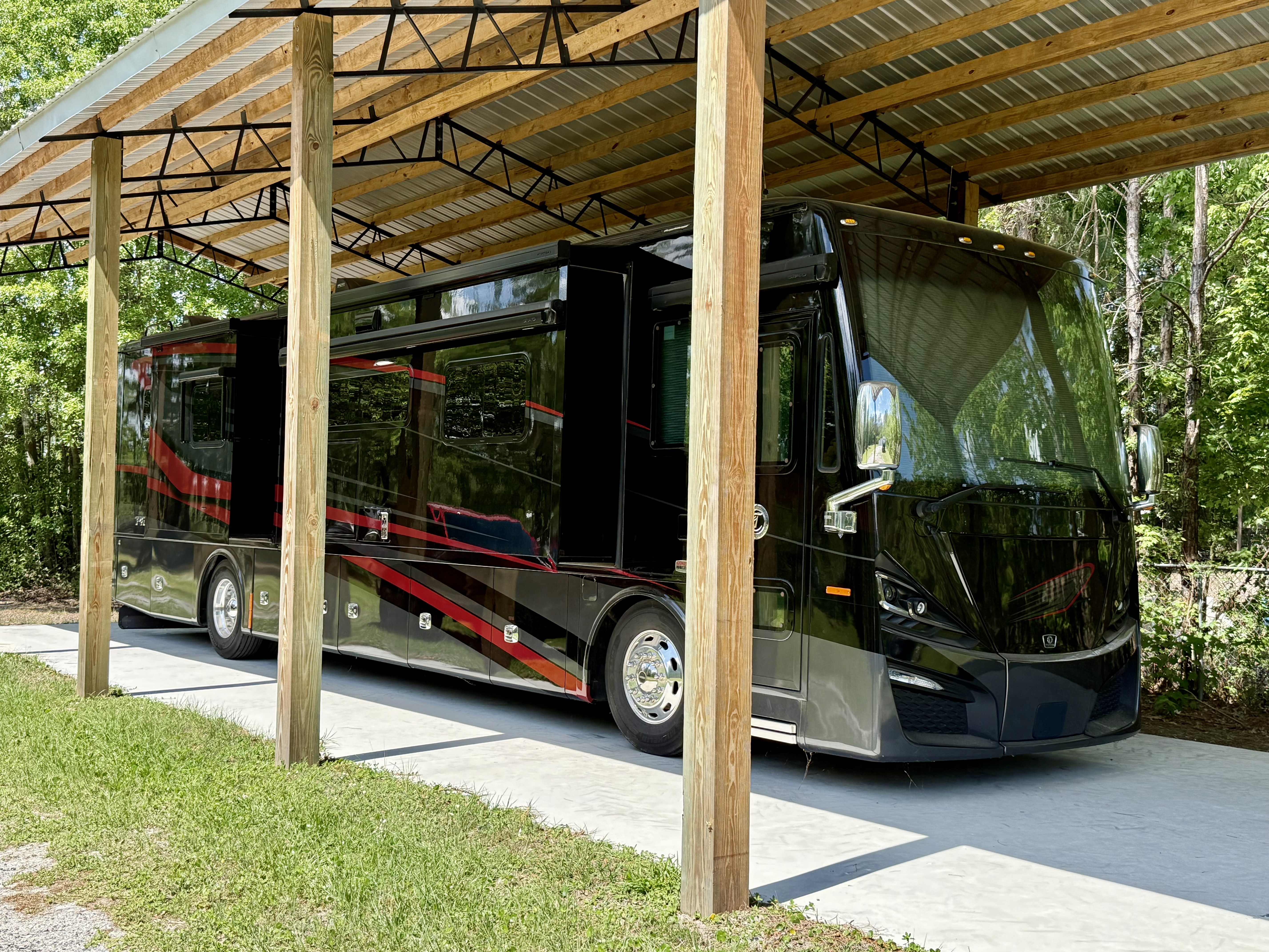 2022 Tiffin Motorhomes PHAETON 40 QBH RV