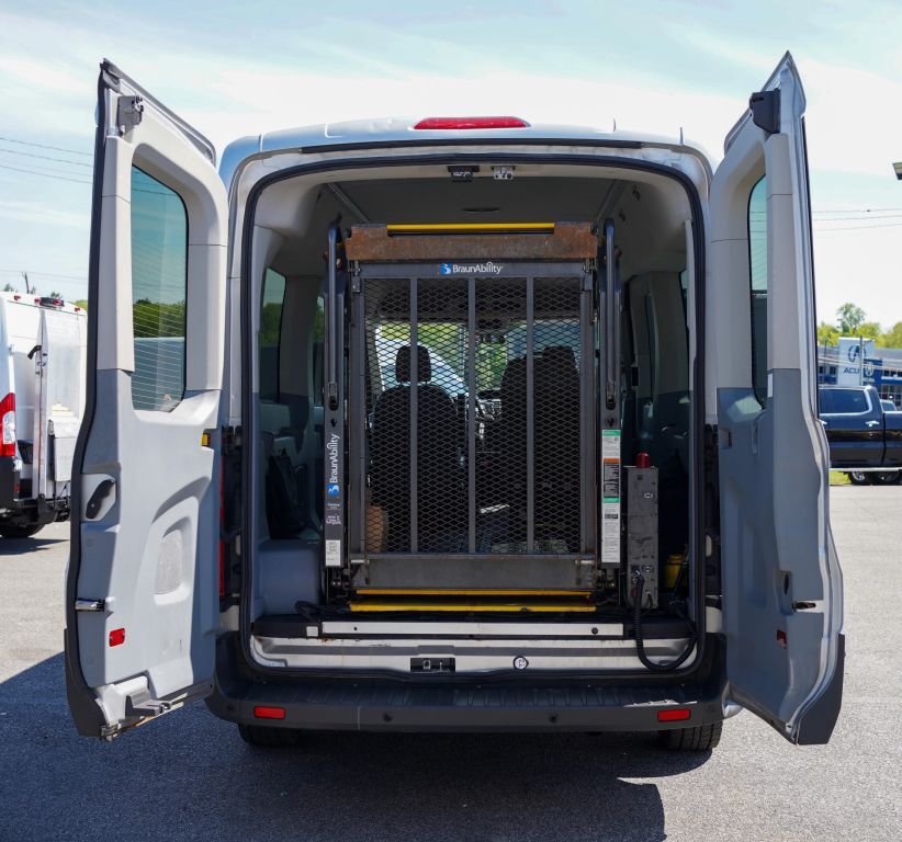 2016 FORD TRANSIT 350 in Langhorne, PA