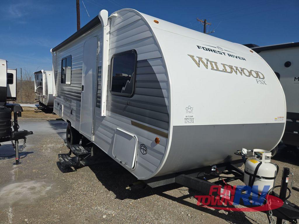 2026 Forest River Rv Wildwood FSX 177ICE in cleburne TX