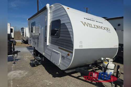2026 Forest River Rv Wildwood FSX 177ICE in cleburne TX