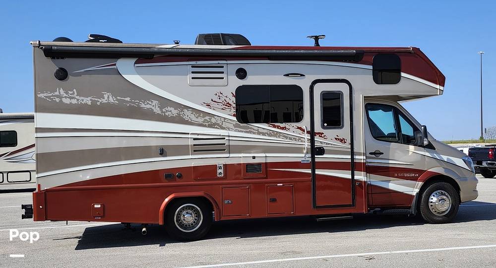 2018 Dynamax Isata 3 SERIES 24FW in belchertown MA