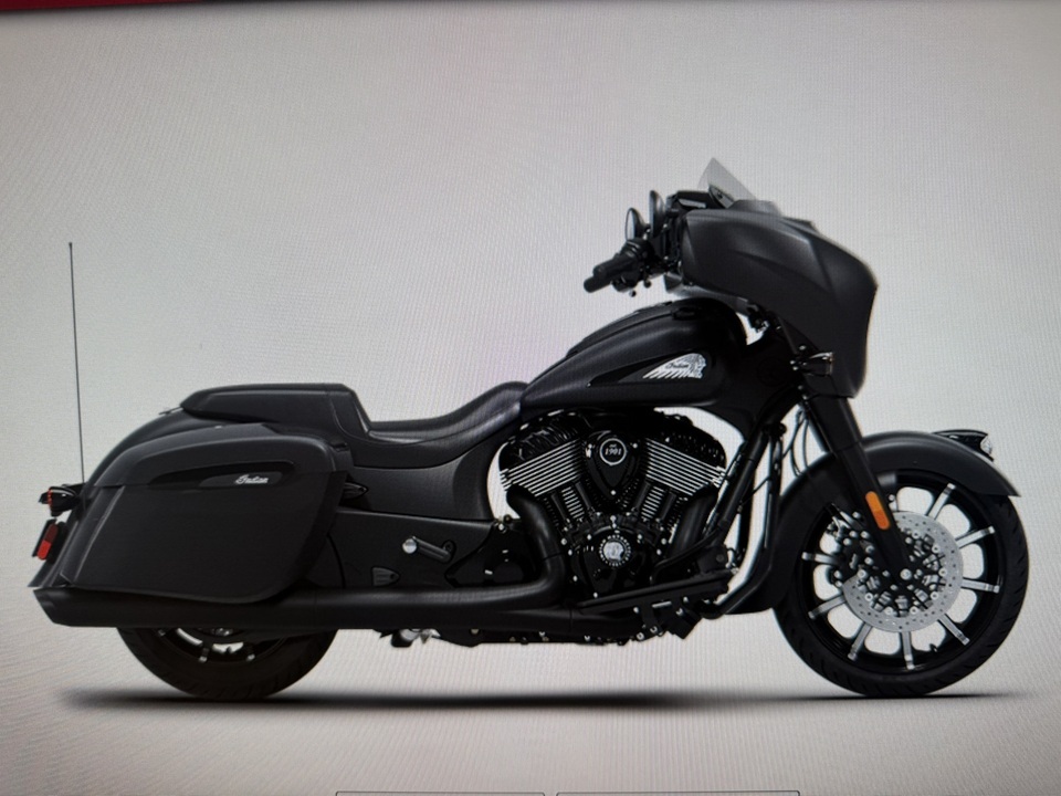 2026 Indian CHIEFTAIN DARK HORSE WITH POWERBAND AUDIO PACKAGE DARK HORSE WITH POWERBAND AUDIO PACKAGE in White Plains, NY