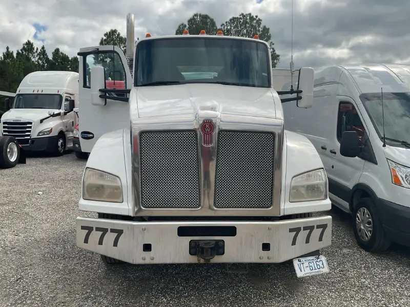 2018 KENWORTH T880