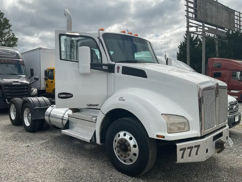 2018 KENWORTH T880