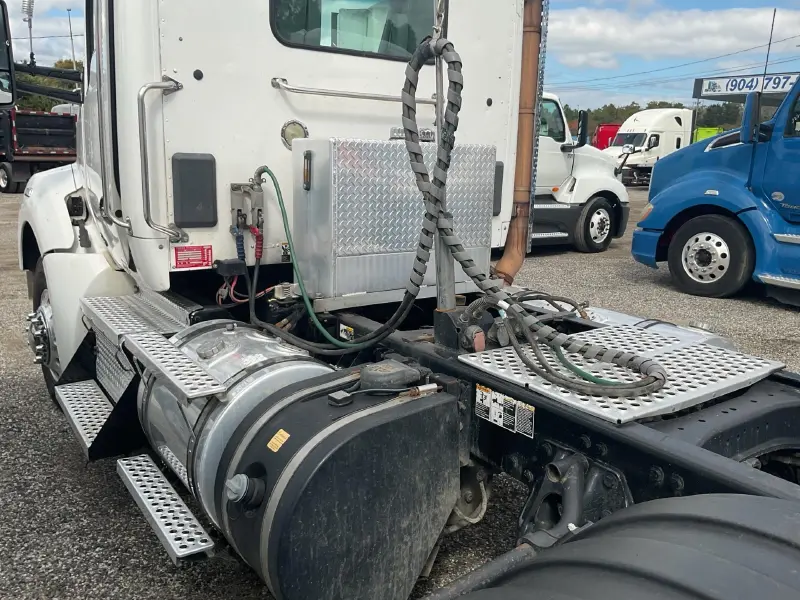 2018 KENWORTH T880