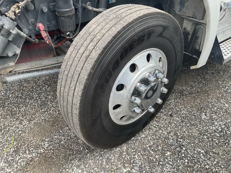 2018 KENWORTH T880
