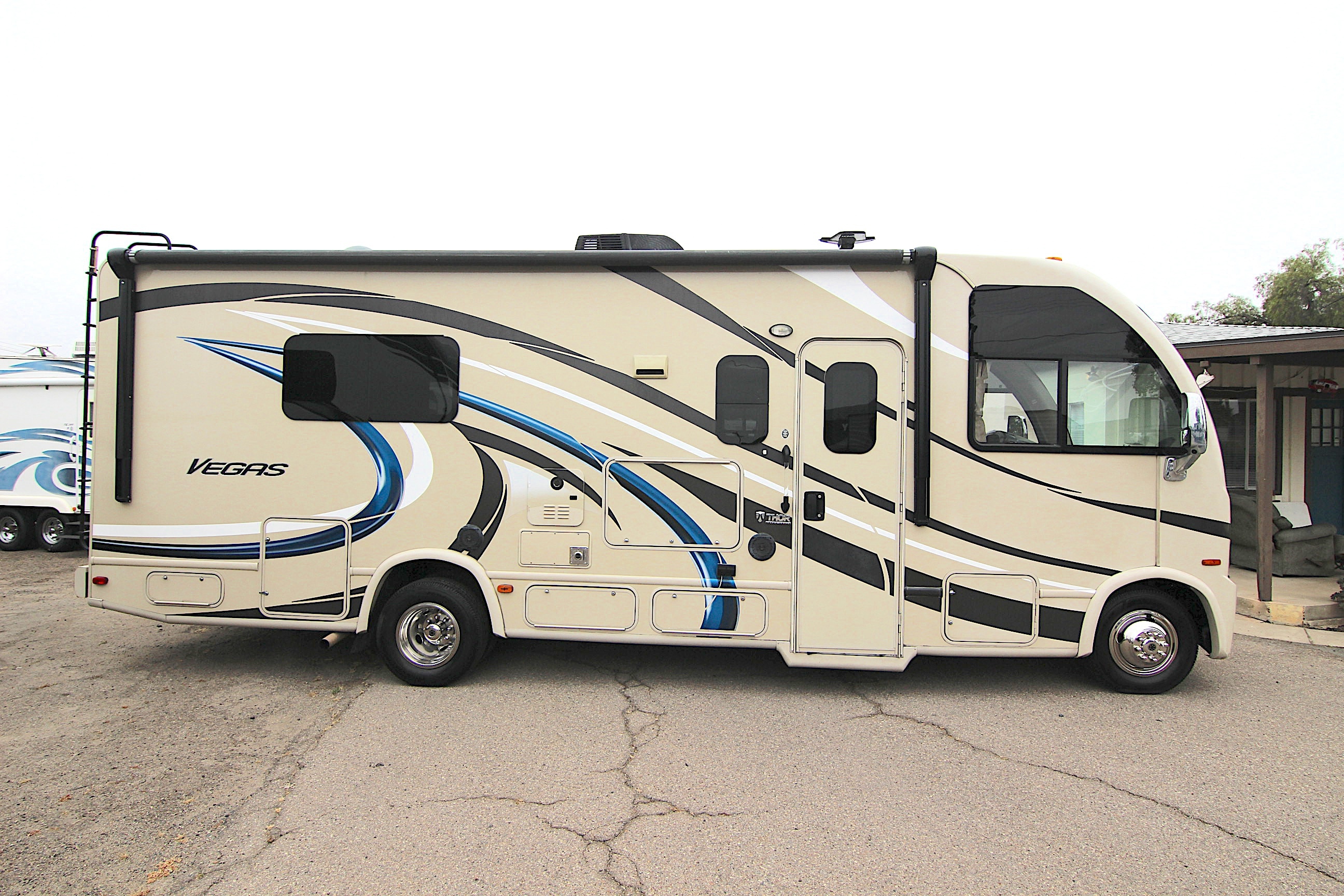 Used 2017 Thor Motor Coach Vegas RVs for sale - RV Trader