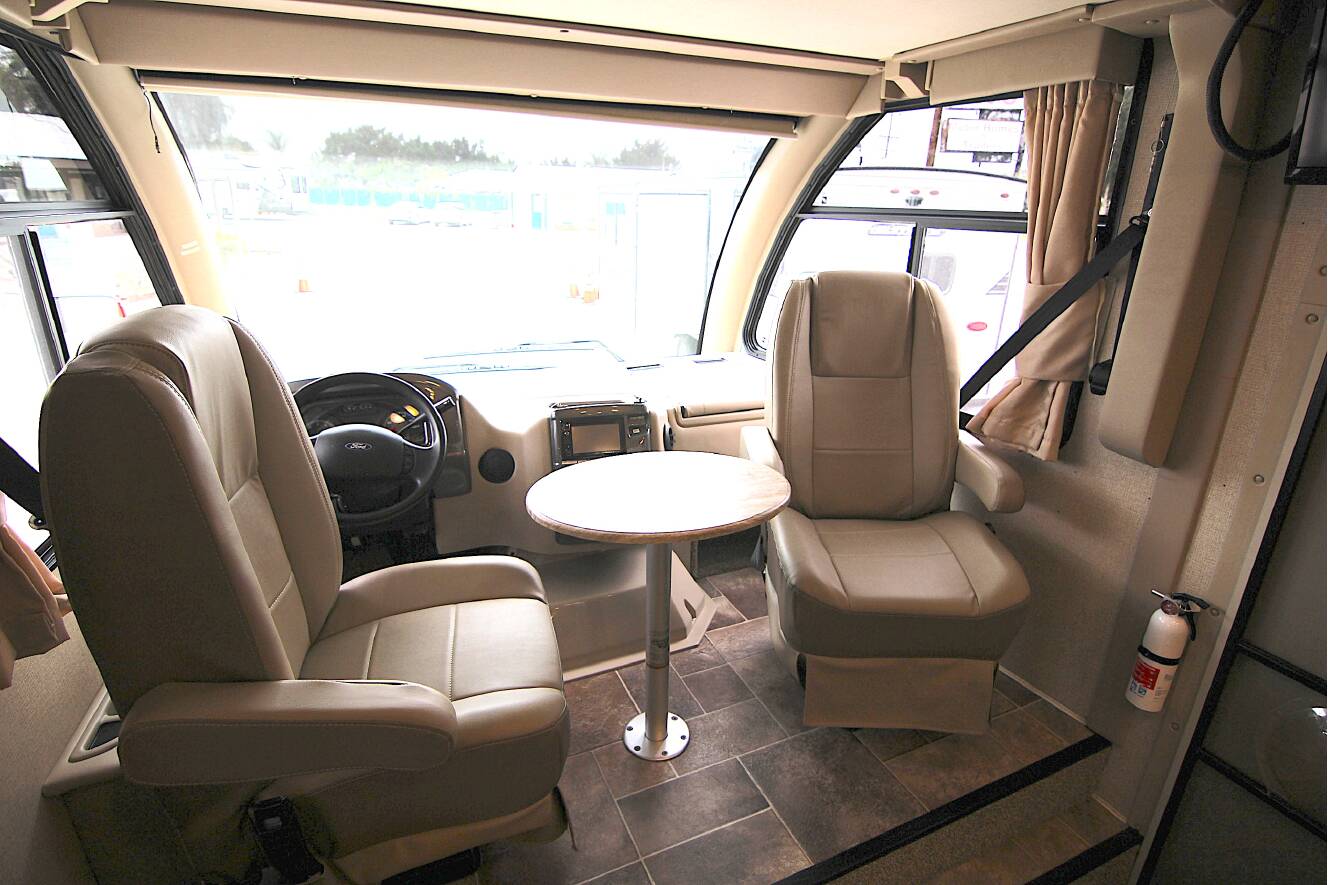 A photo of this 2017 Thor Motor Coach VEGAS 25.5