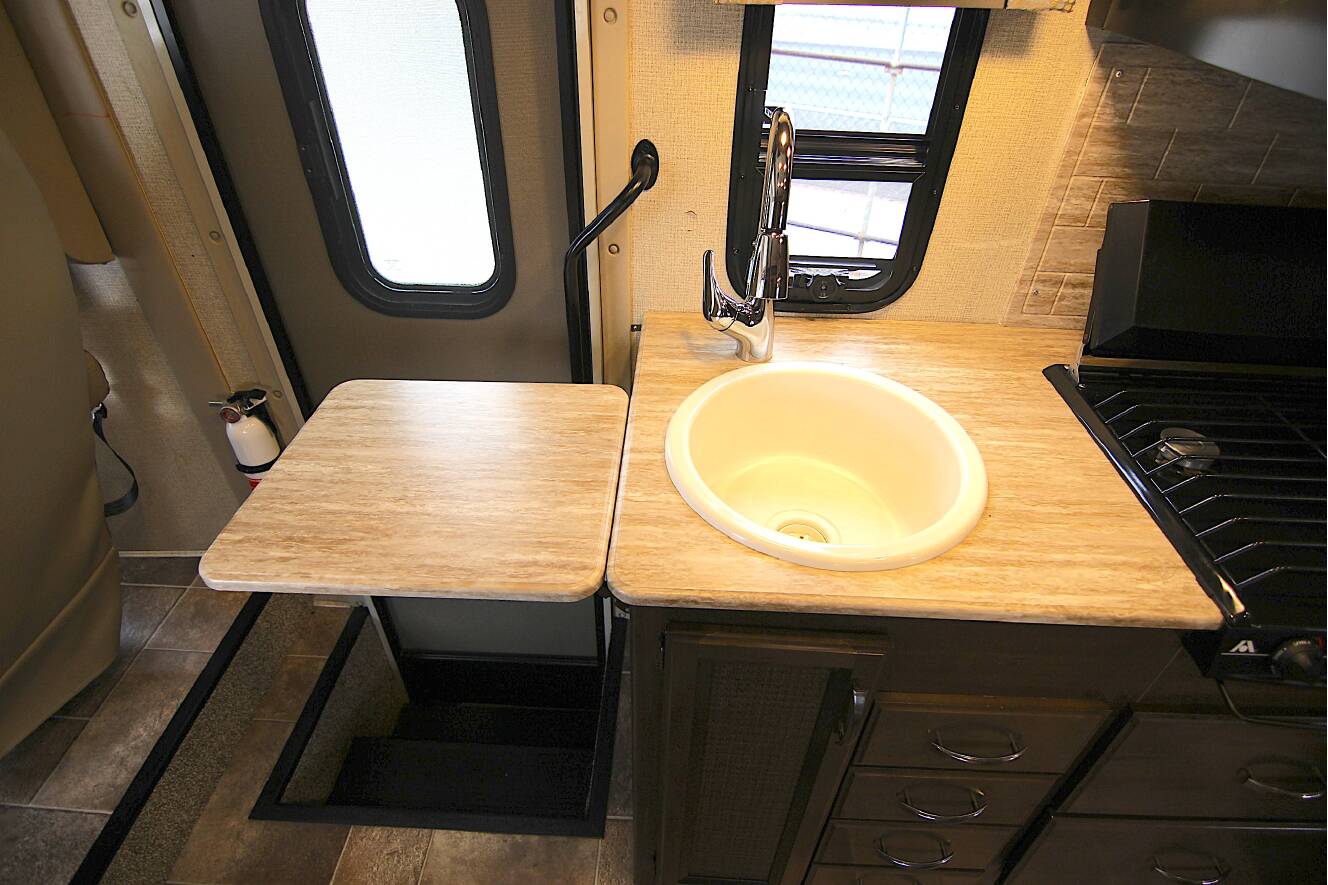 A photo of this 2017 Thor Motor Coach VEGAS 25.5