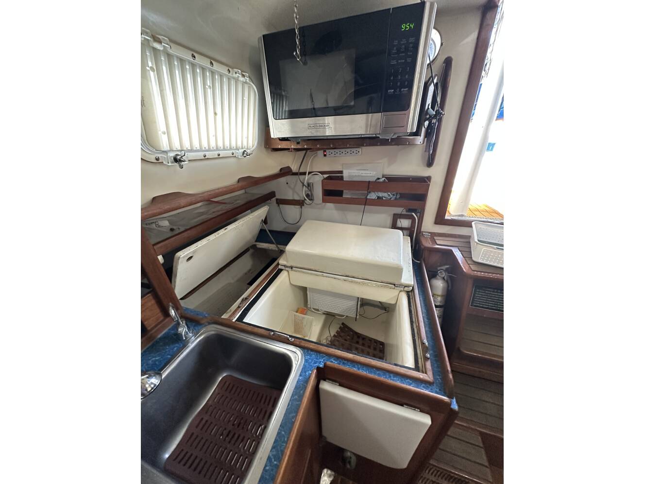 A photo of this 1971 Morgan Ketch