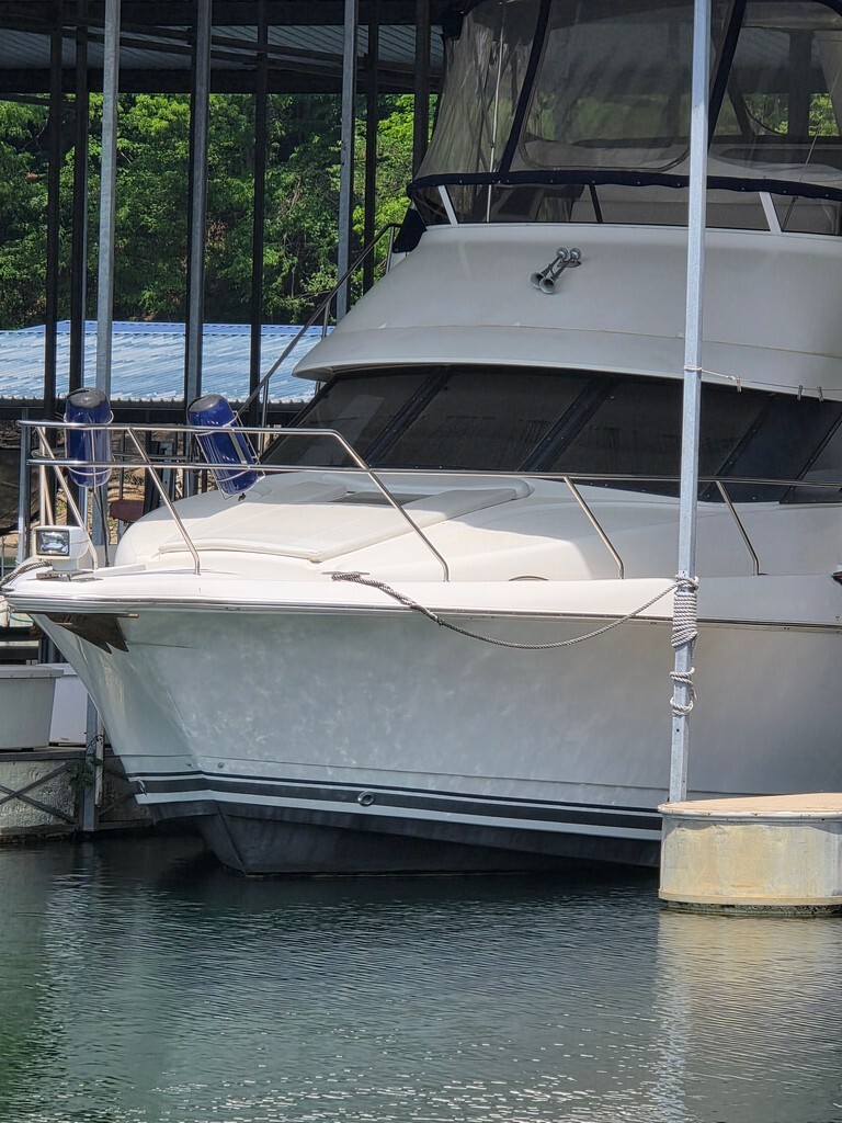 1998 Silverton 372 MOTOR YACHT in jamestown KY