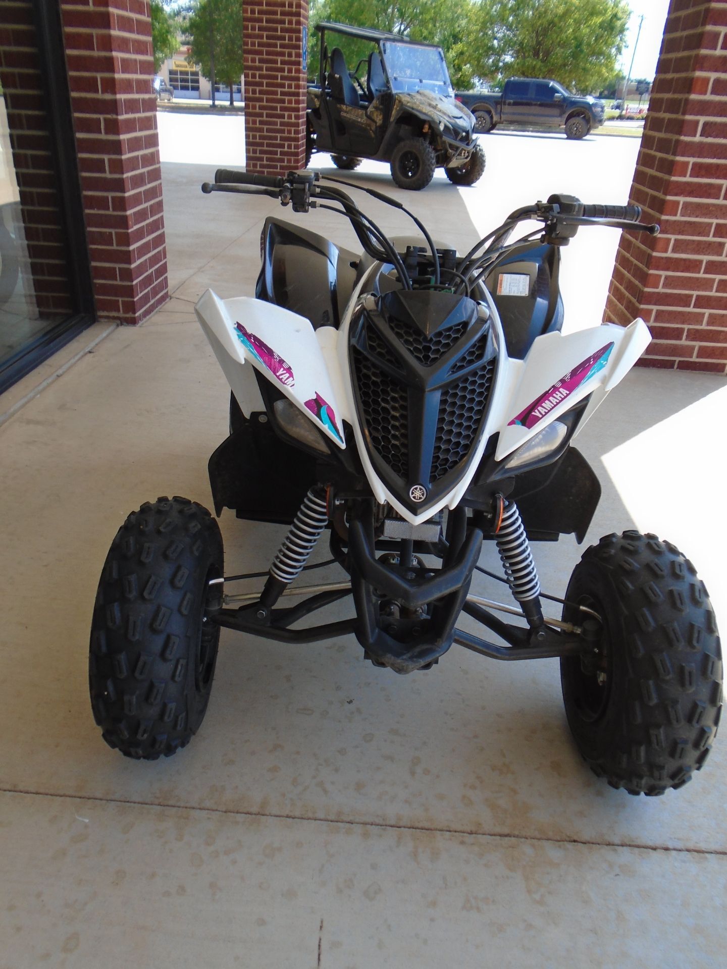 YAMAHA RAPTOR 90 2017年モデル 四輪バギー ATV 2017 Yamaha Raptor 90 Kids Atv Review & Walk Around - YouTube
