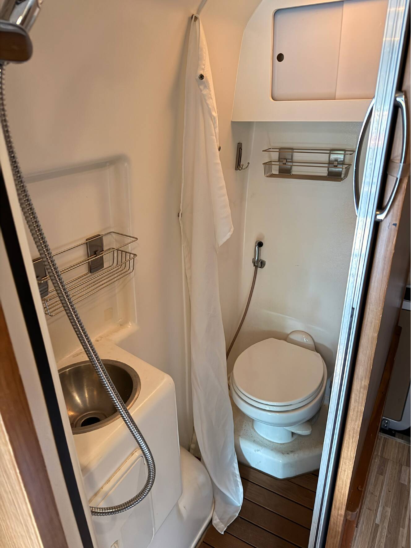 A photo of this 2015 Winnebago TRAVATO 59G