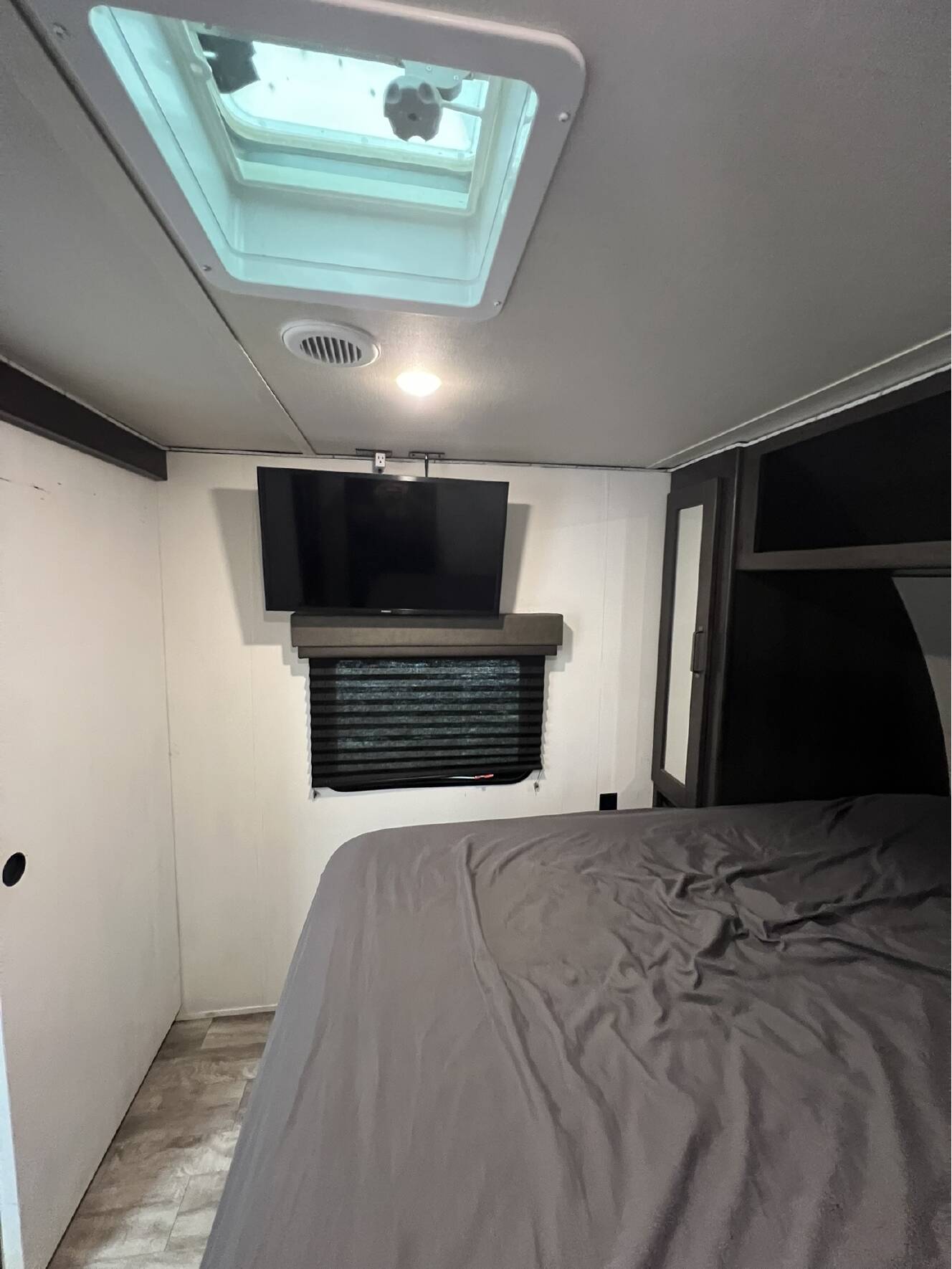 A photo of this 2022 Grand Design TRANSCEND XPLOR 231RK