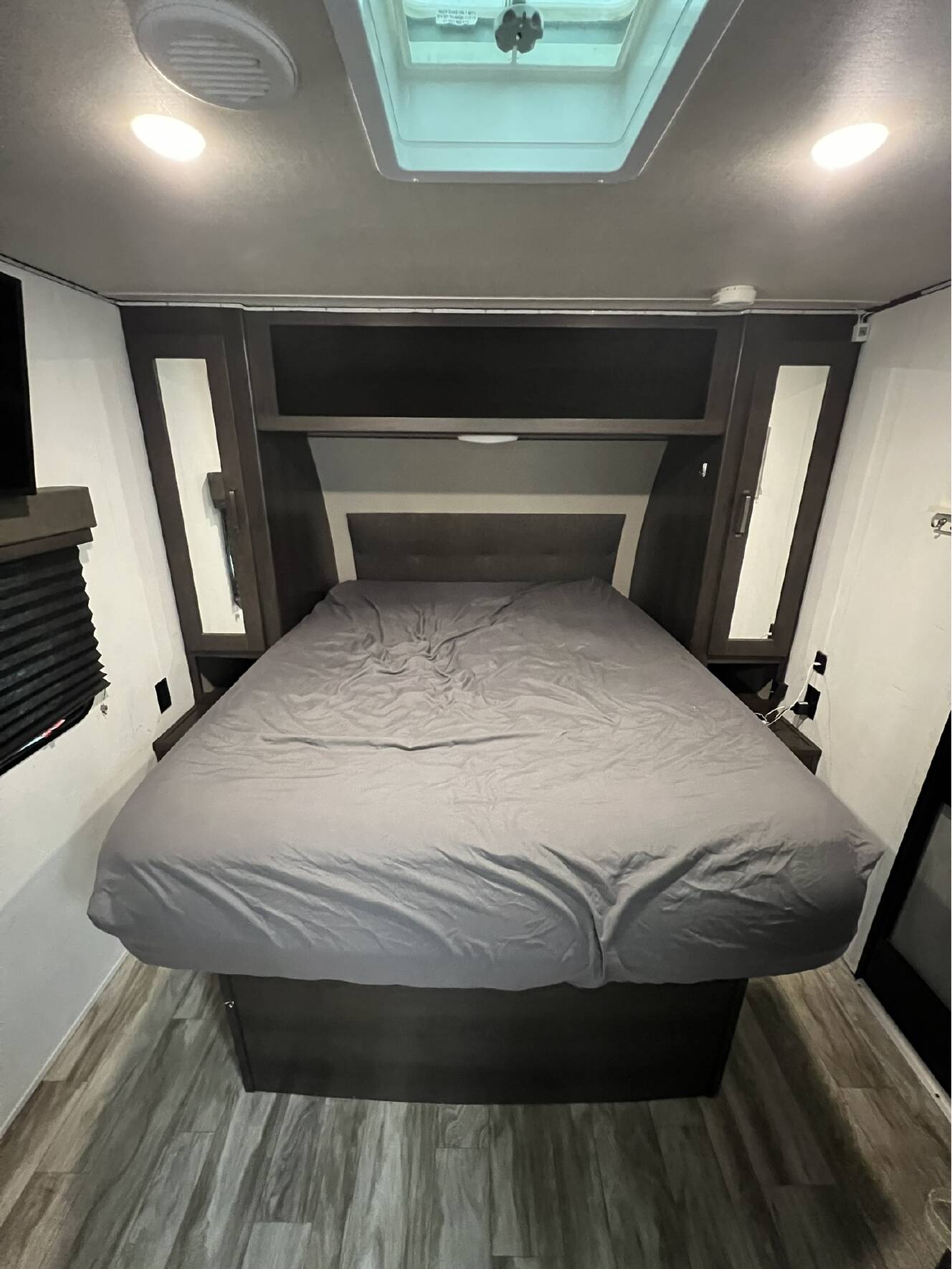 A photo of this 2022 Grand Design TRANSCEND XPLOR 231RK