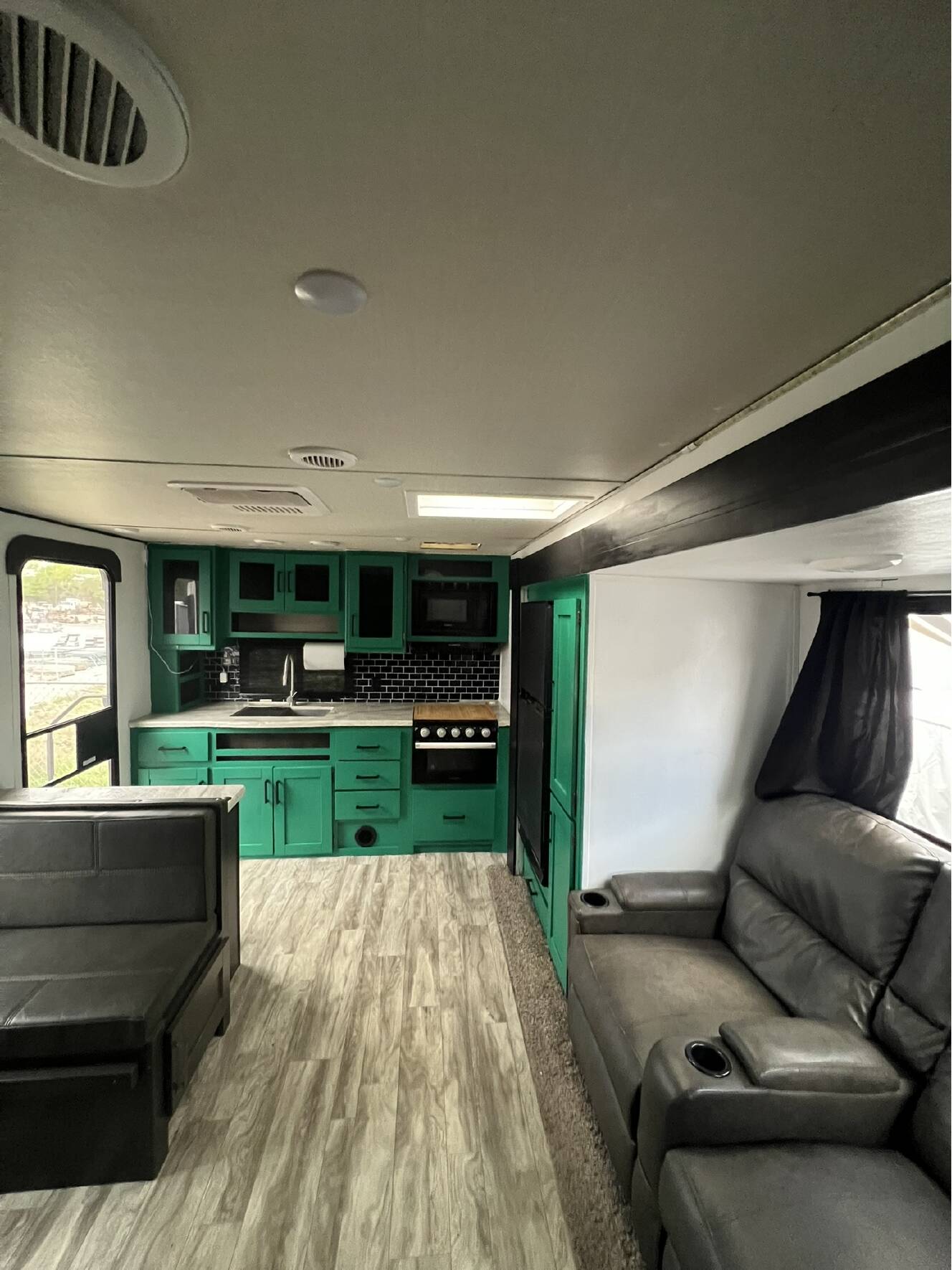 A photo of this 2022 Grand Design TRANSCEND XPLOR 231RK