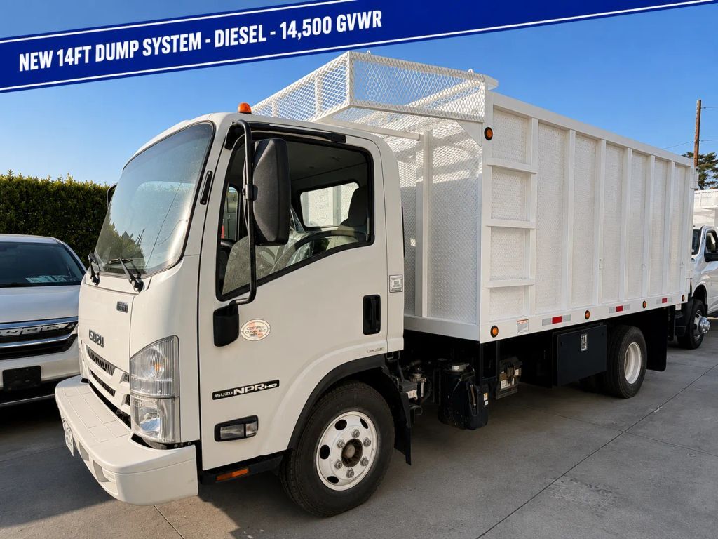 2020 ISUZU NPR HD in Pacoima, CA