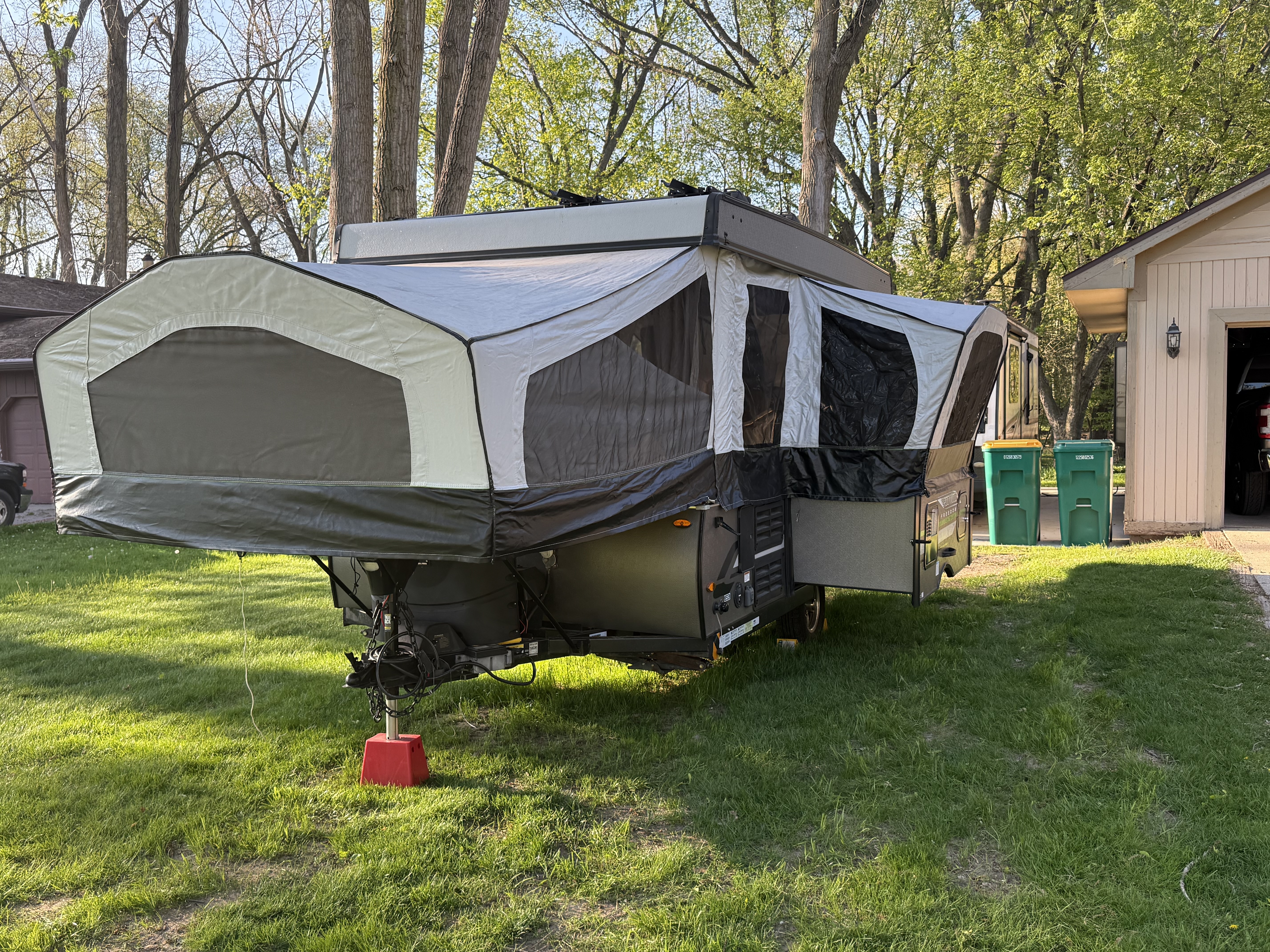 2020 Forest River ROCKWOOD FREEDOM 2318G in portage MI