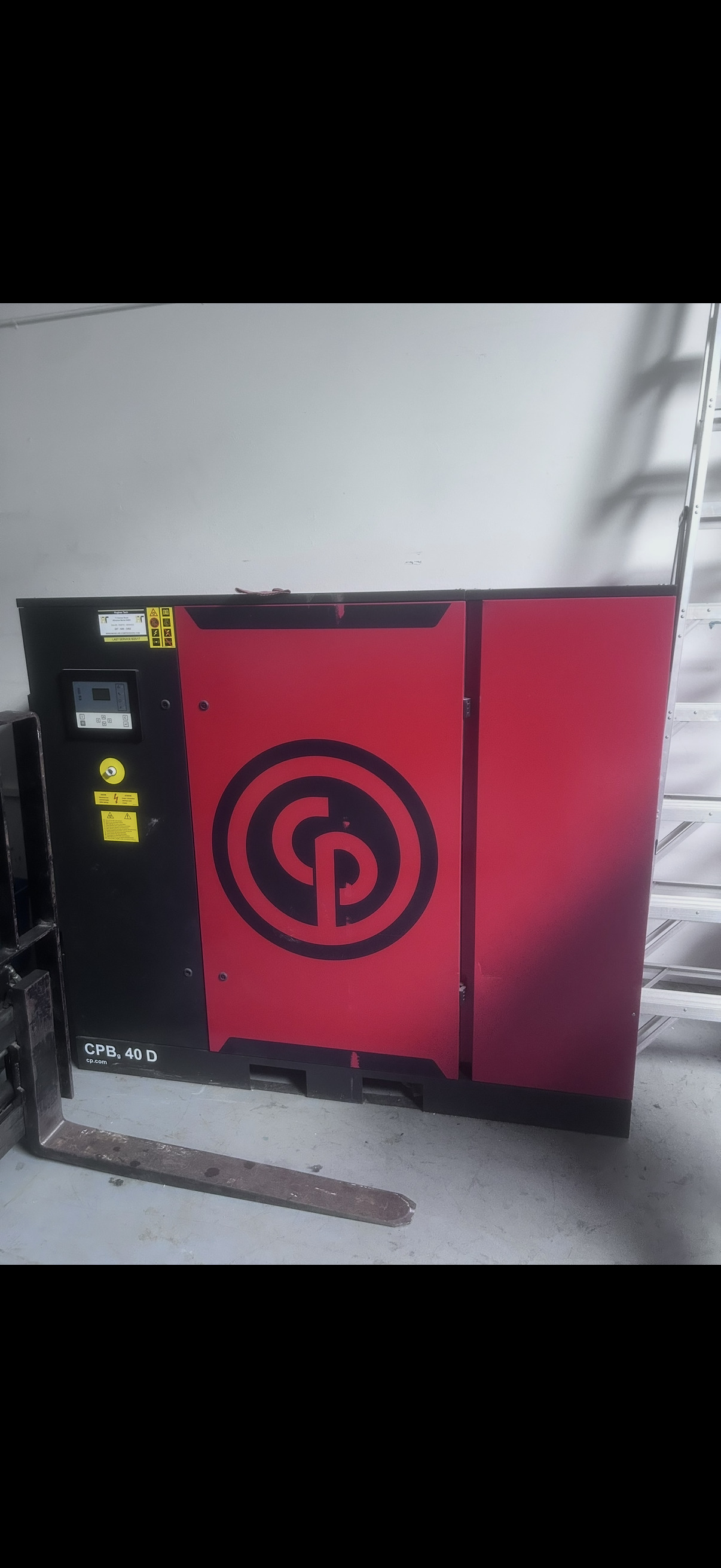 2015 CHICAGO PNEUMATIC CPB, 40 D in Hawthorne, CA