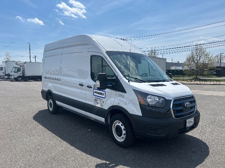 2022 FORD TRANSIT 350 in West Babylon, NY