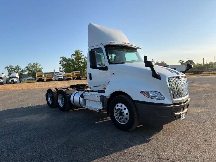 2019 INTERNATIONAL LT625 in Tifton, GA