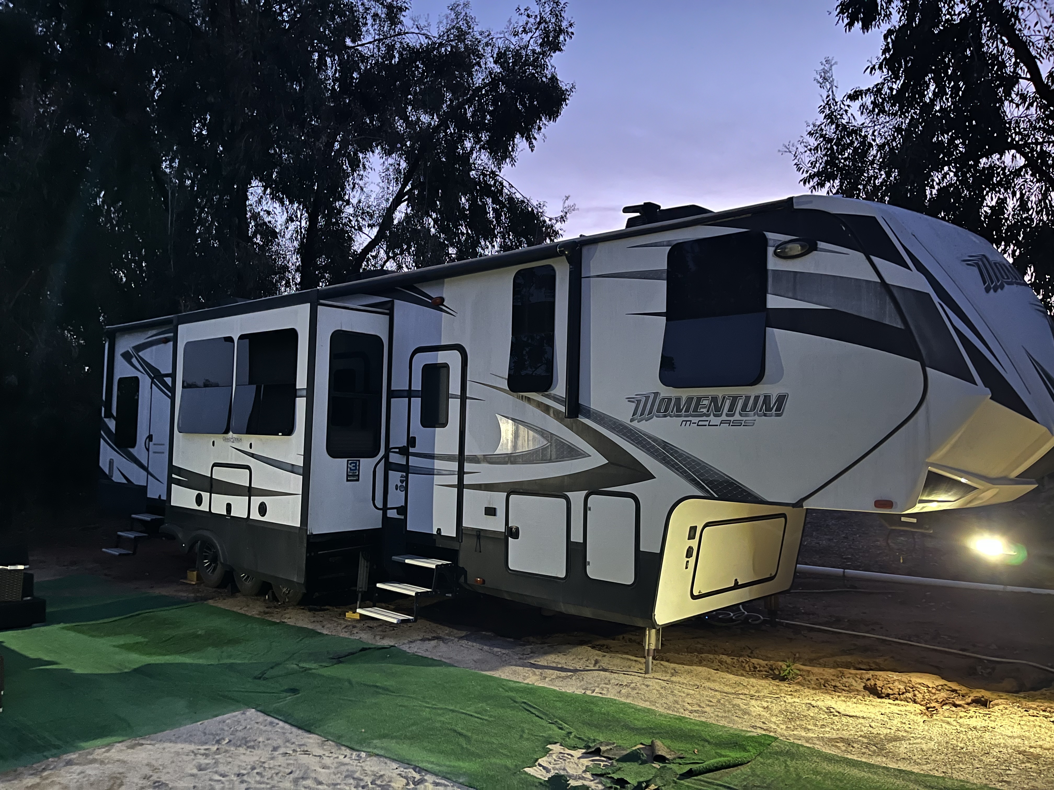 2017 Grand Design MOMENTUM M-CLASS 388M in escondido CA