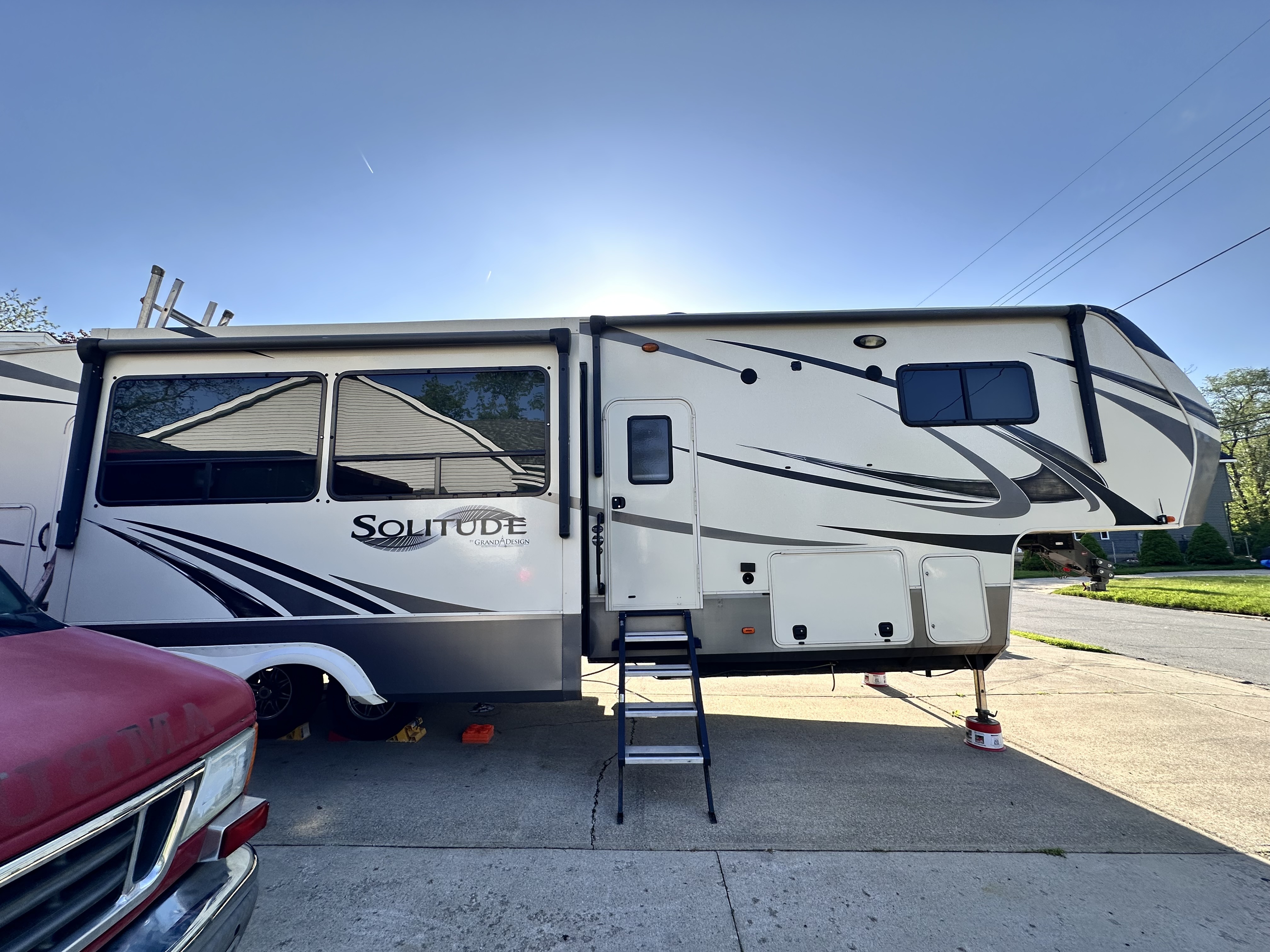 2020 Grand Design SOLITUDE S-CLASS 3740BH RV
