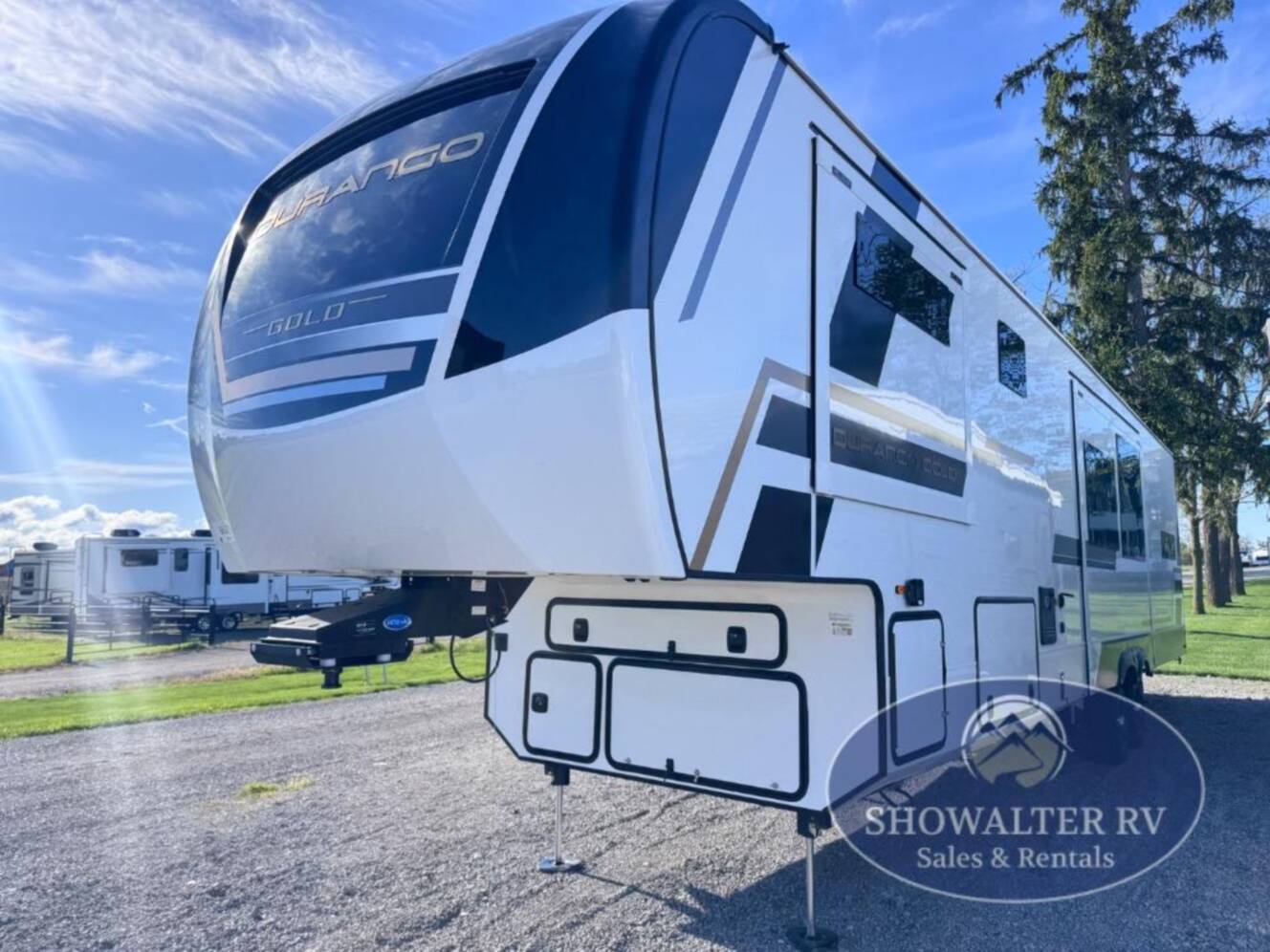 A photo of this 2026 Kz Durango Gold G390MLQ