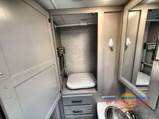 2022 THOR MOTOR COACH QUANTUM MB24