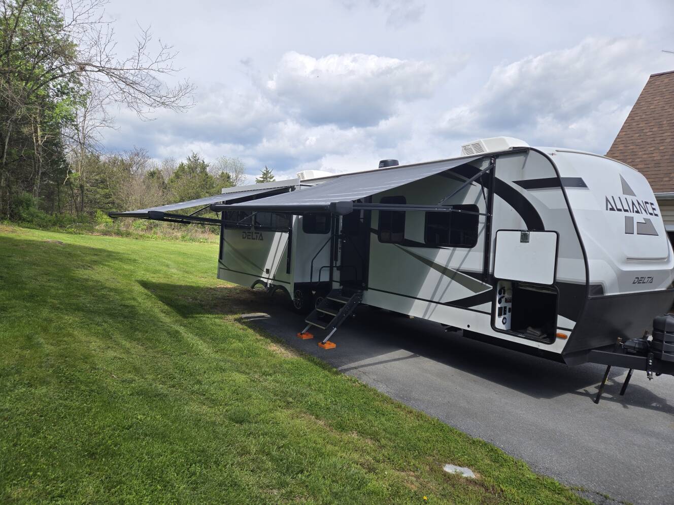 A photo of this 2024 Alliance Rv DELTA 292RL