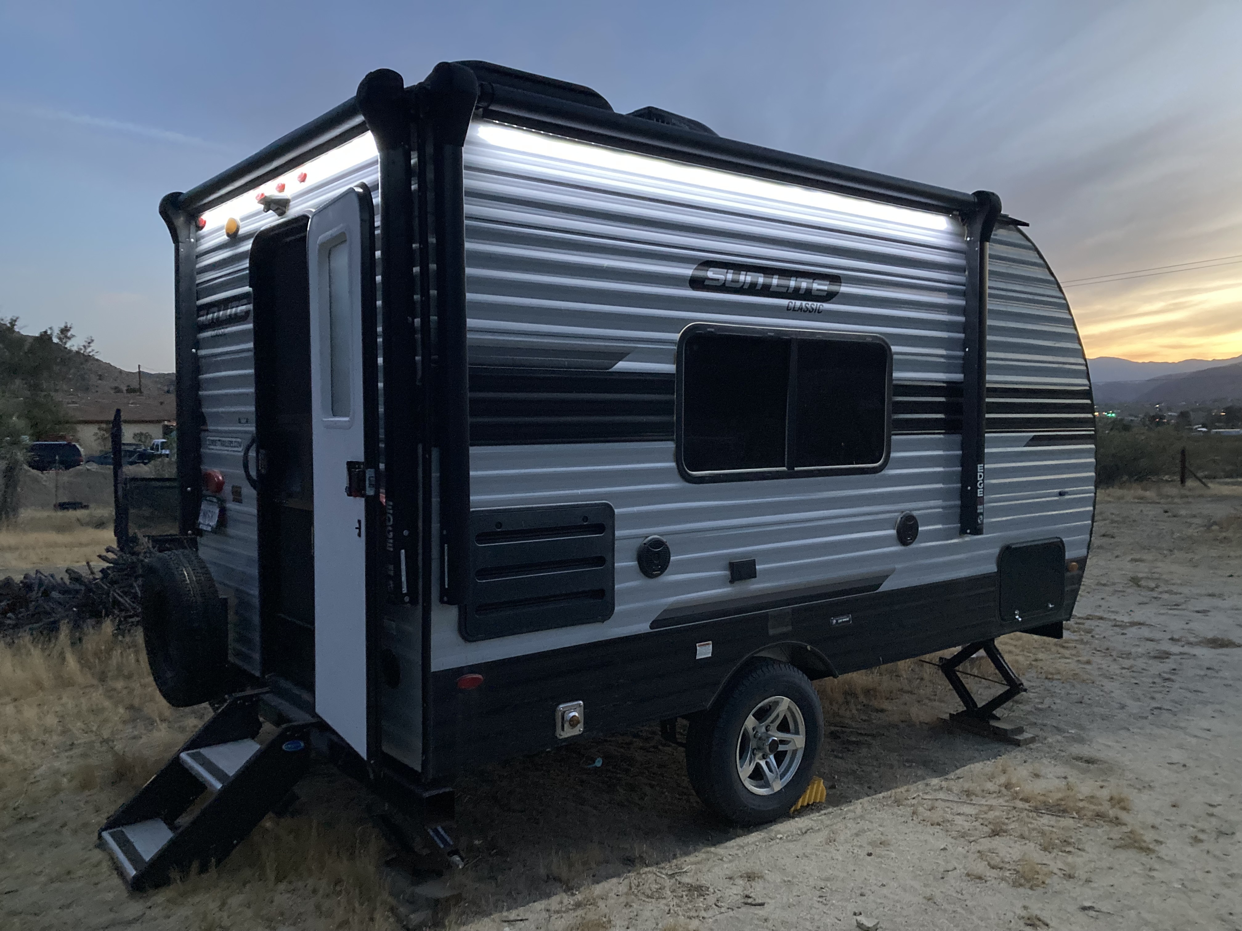 2022 Sun Lite SUN-LITE 16BH in morongo valley CA